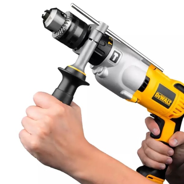 FURADEIRA DE IMPACTO 16MM DEWALT D21570K POTÊNCIA 1300W 220V-4ae41a6d-56c2-4c60-8137-e5140bf0bcd9