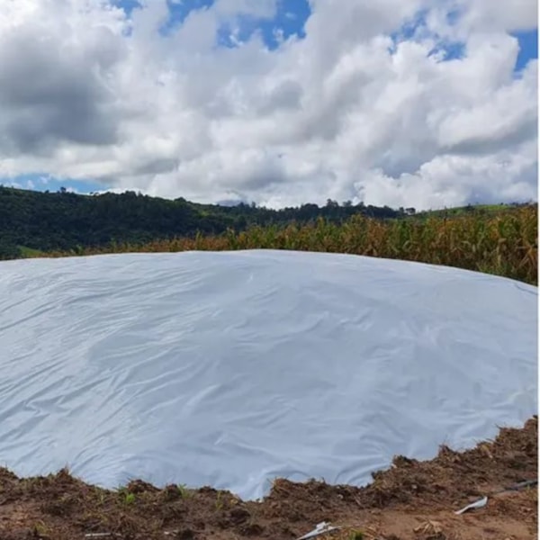LONA DUPLA FACE NEGREIRA 12X50M PRETA E BRANCA COM 60KG PARA COBERTURA E SILAGEM-6b2aeb01-2417-4aab-9c96-3dfd347c6e6a