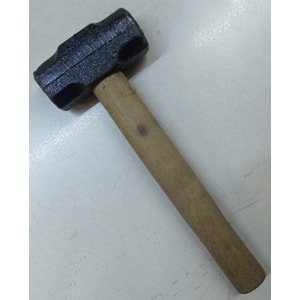 MARRETA OITAVADA TENACE 1KG COM CABO 270MM