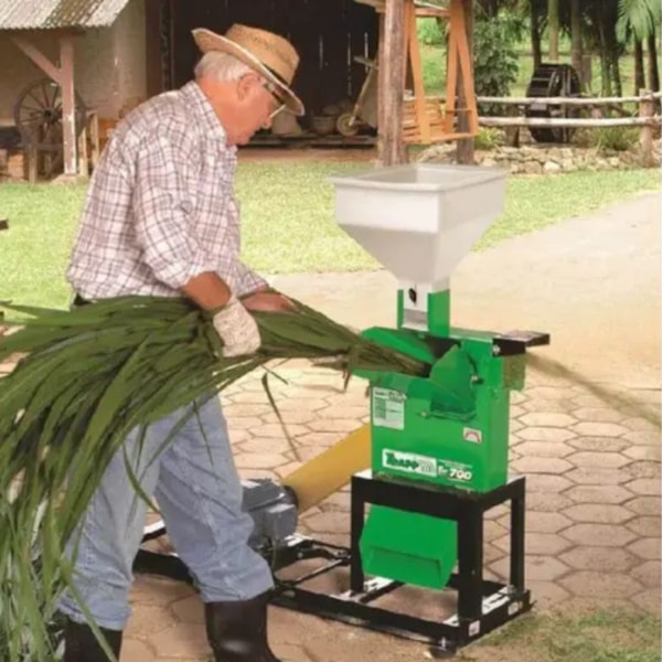 TRITURADOR FORRAGEIRO TRAPP 2CV 127/220V TRF 400F-d4d7bde4-af9e-4a72-b28e-e5ebd3789206
